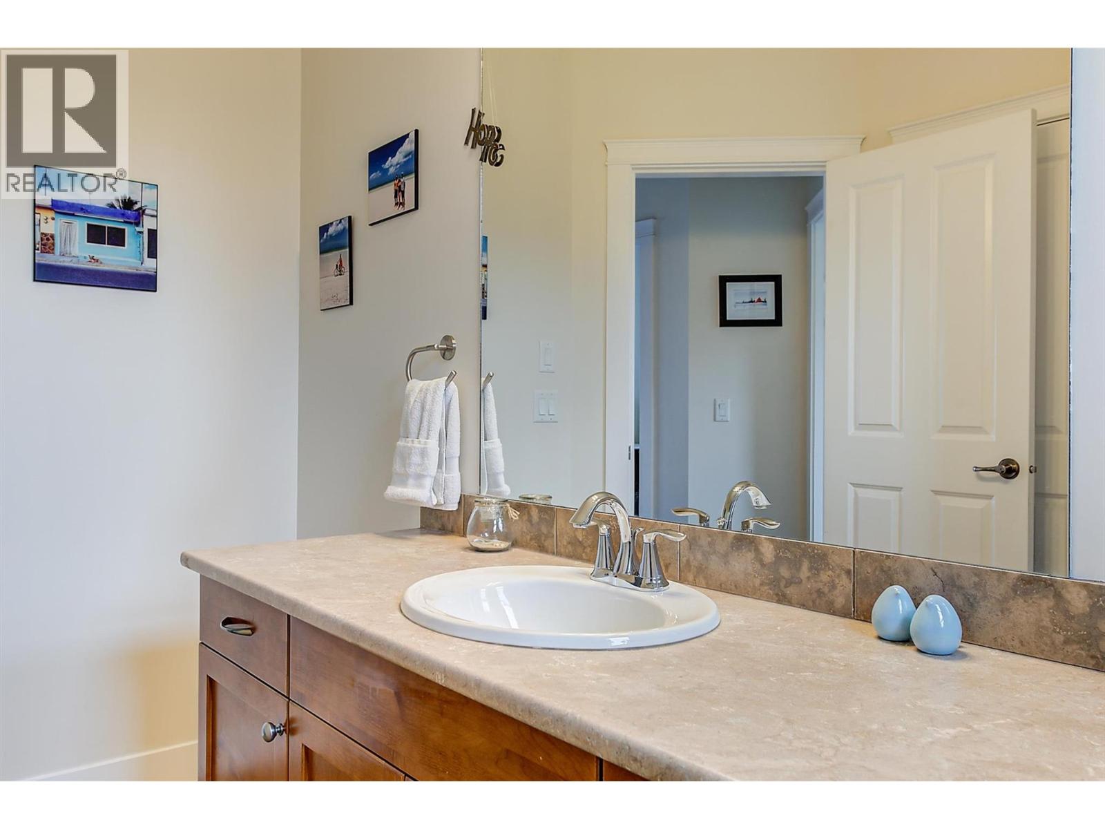  737 Kuipers Crescent, Kelowna