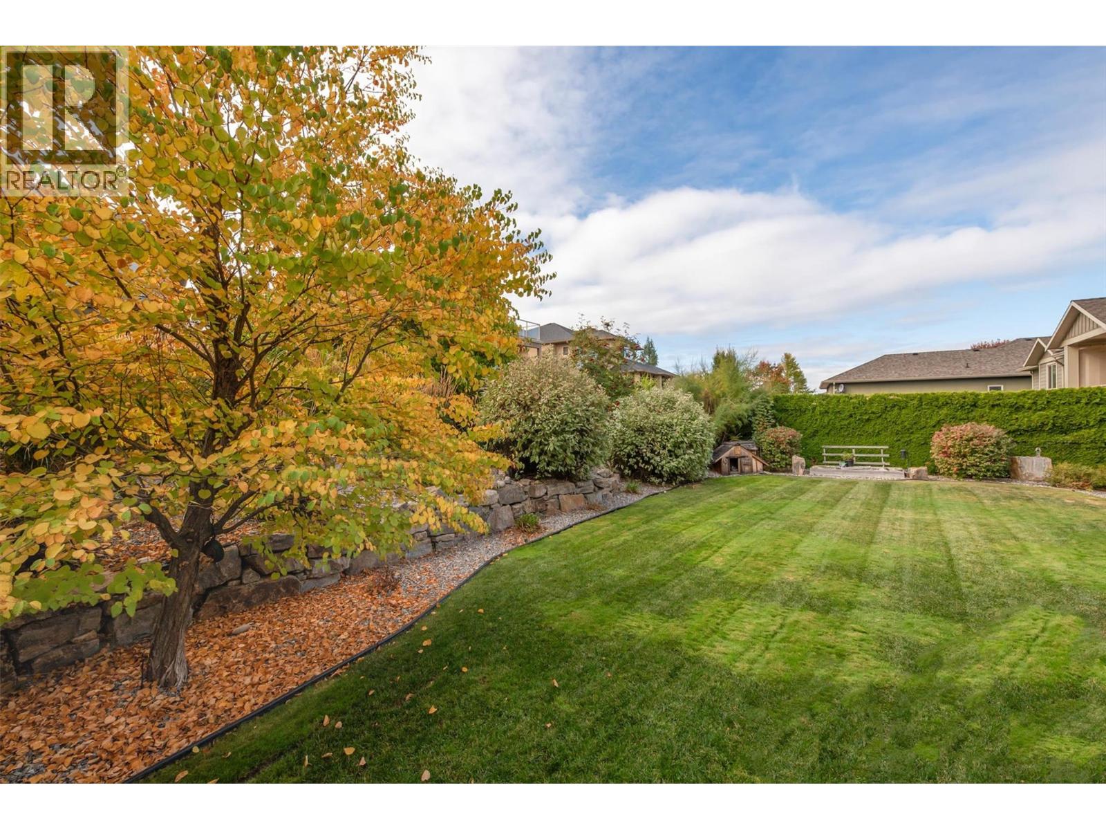  737 Kuipers Crescent, Kelowna