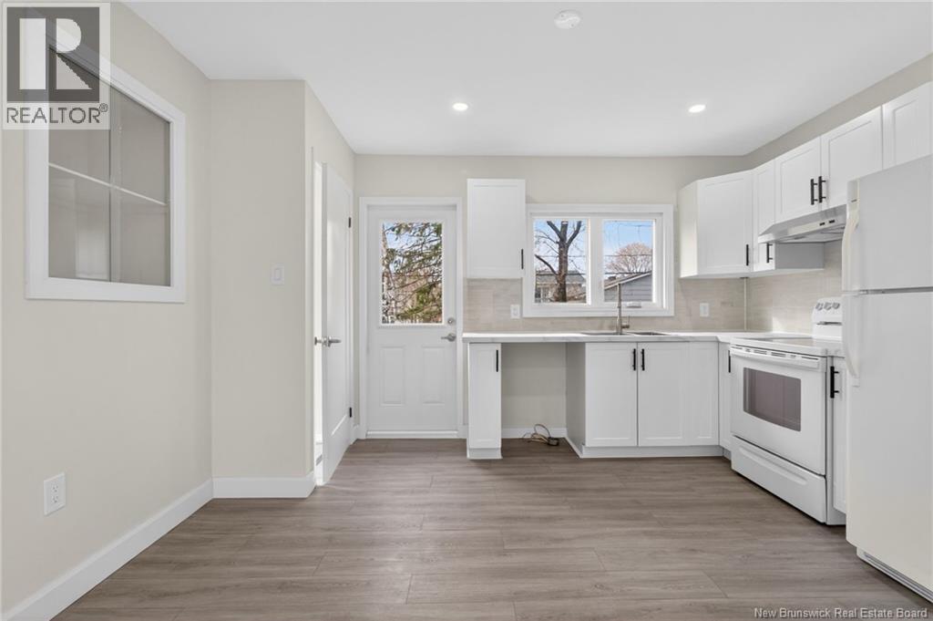 263 Whitepine Street - 14