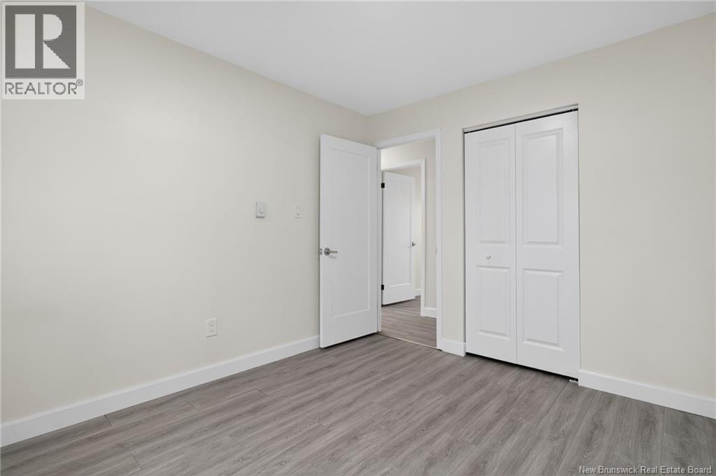 263 Whitepine Street - 27