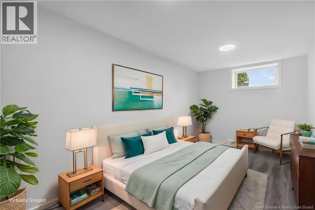 263 Whitepine Street - 32