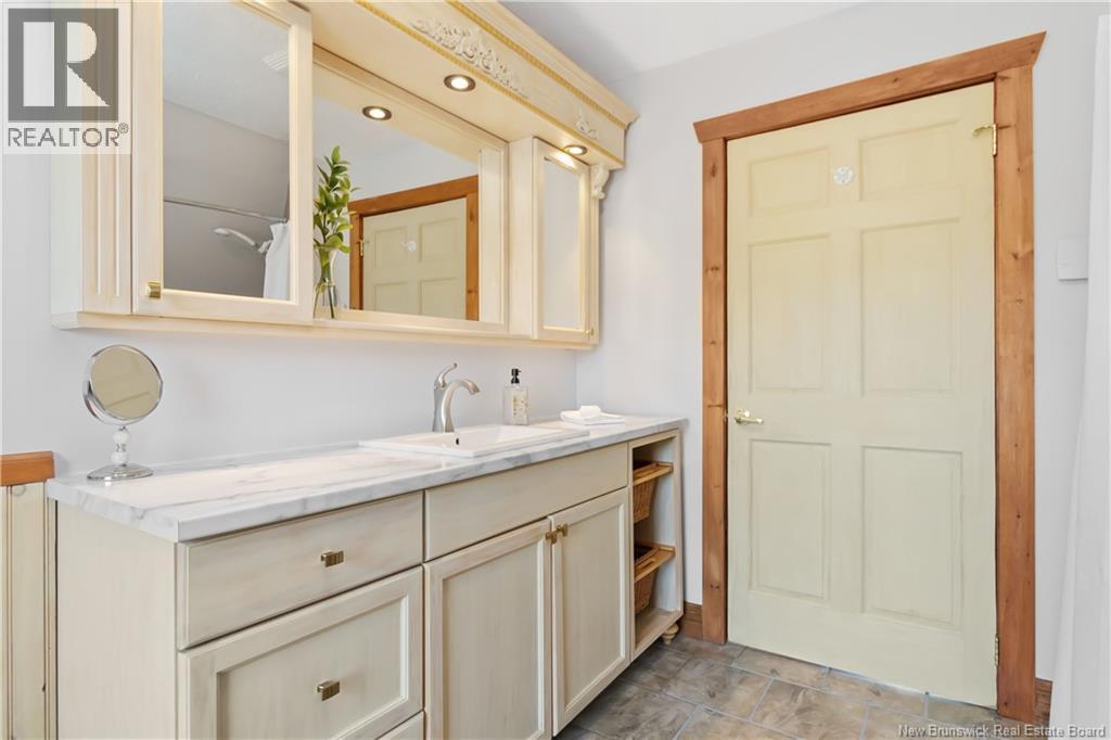 102 Weldon Street - 26