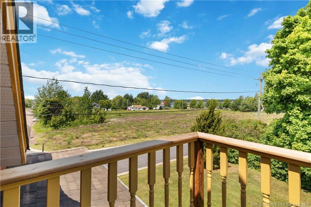 102 Weldon Street - 32