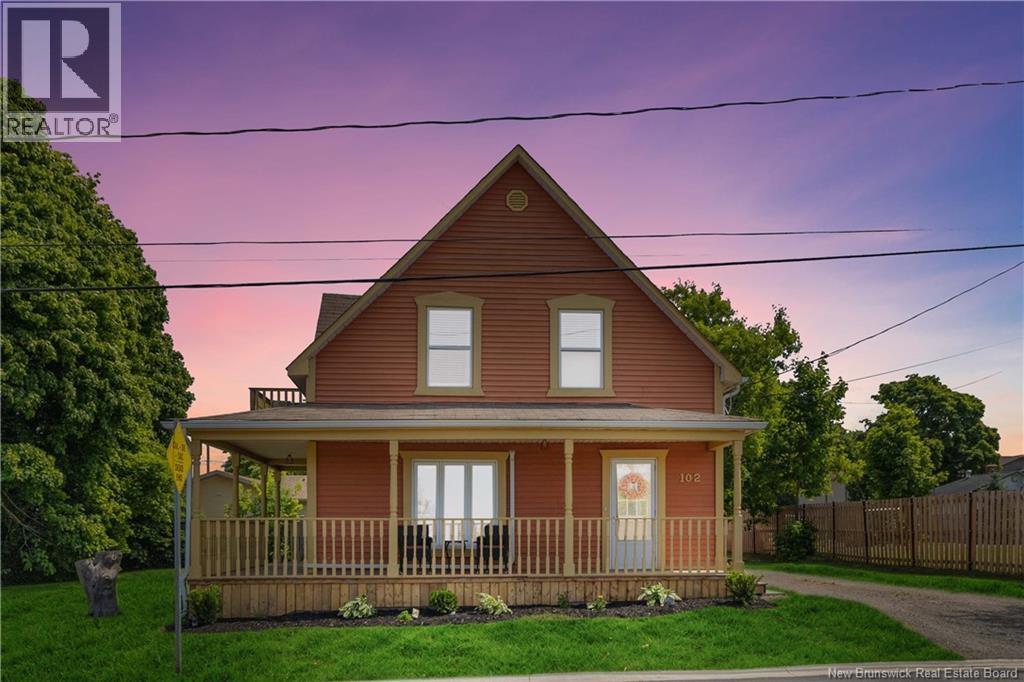 102 Weldon Street - 35
