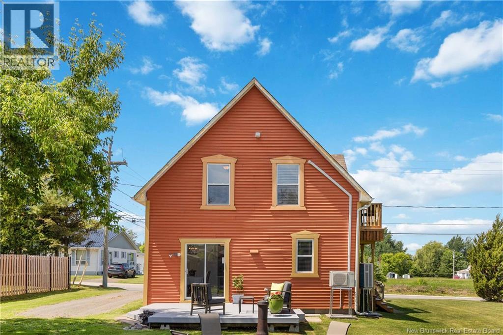 102 Weldon Street - 38