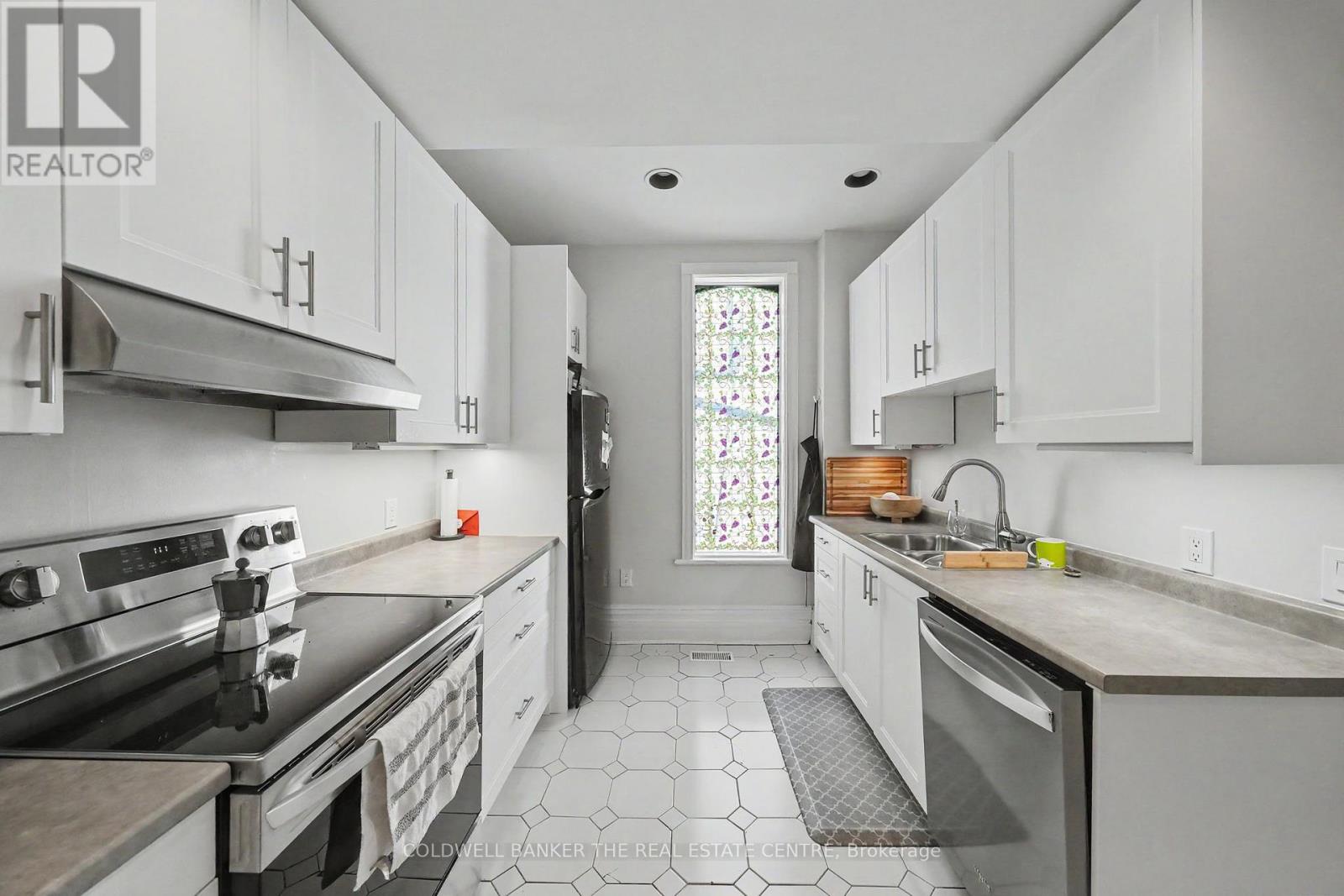 #3+ 413 SHERBOURNE STREET E - 22