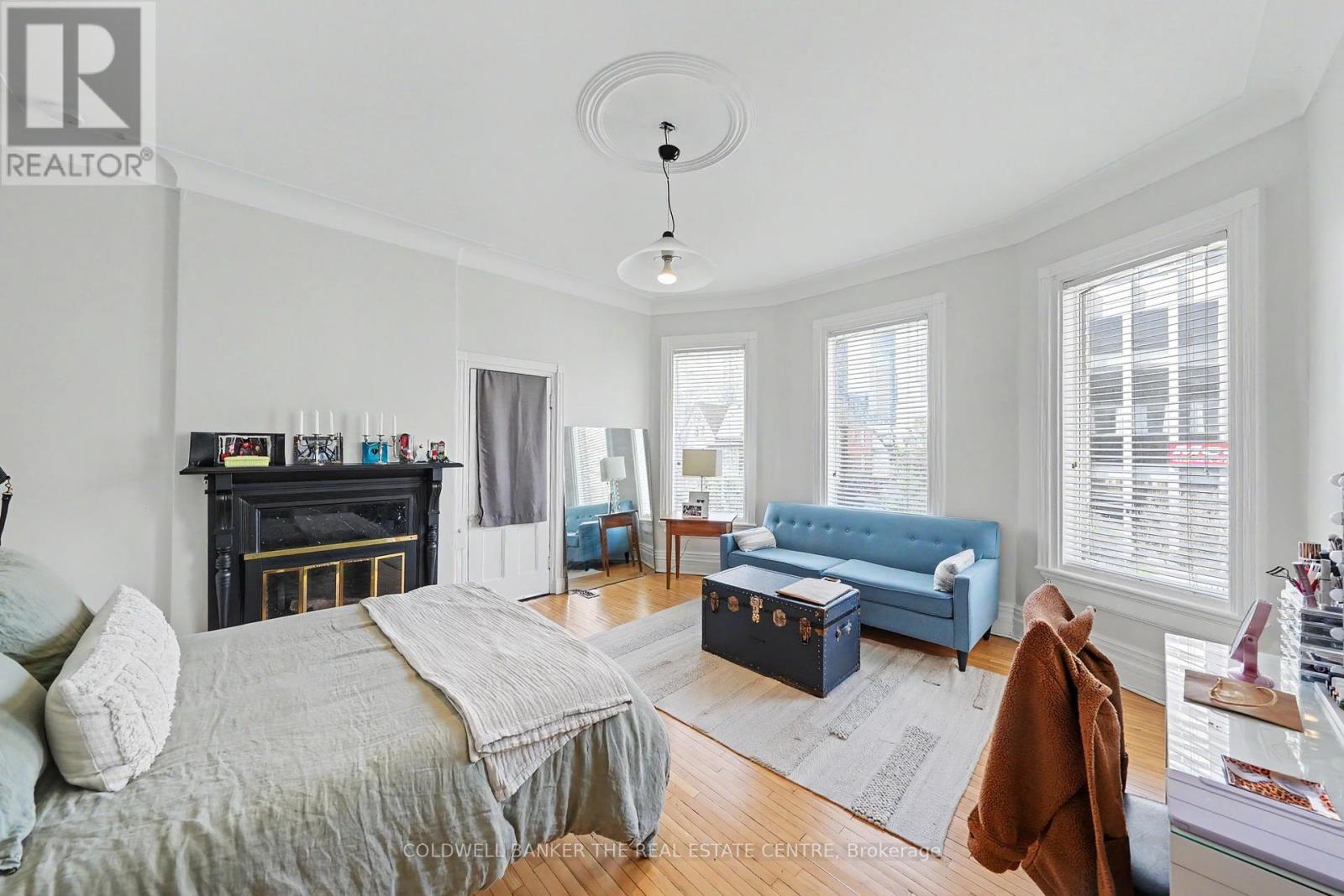 #3+ 413 SHERBOURNE STREET E - 23