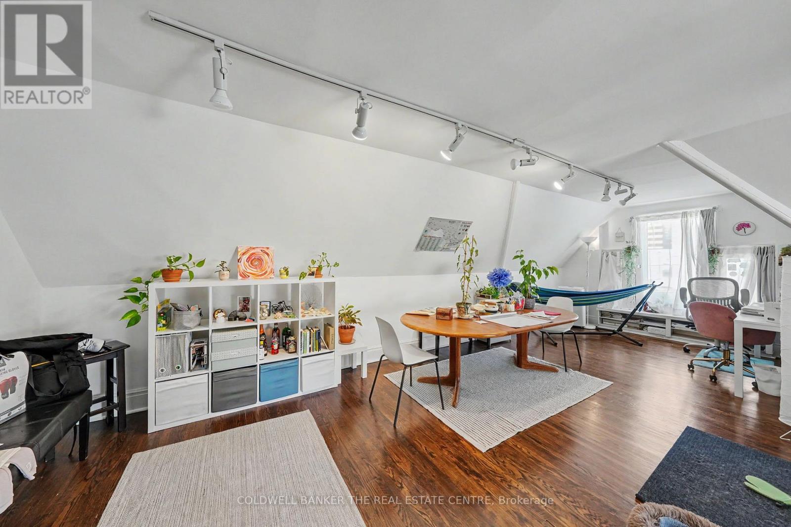 #3+ 413 SHERBOURNE STREET E - 27