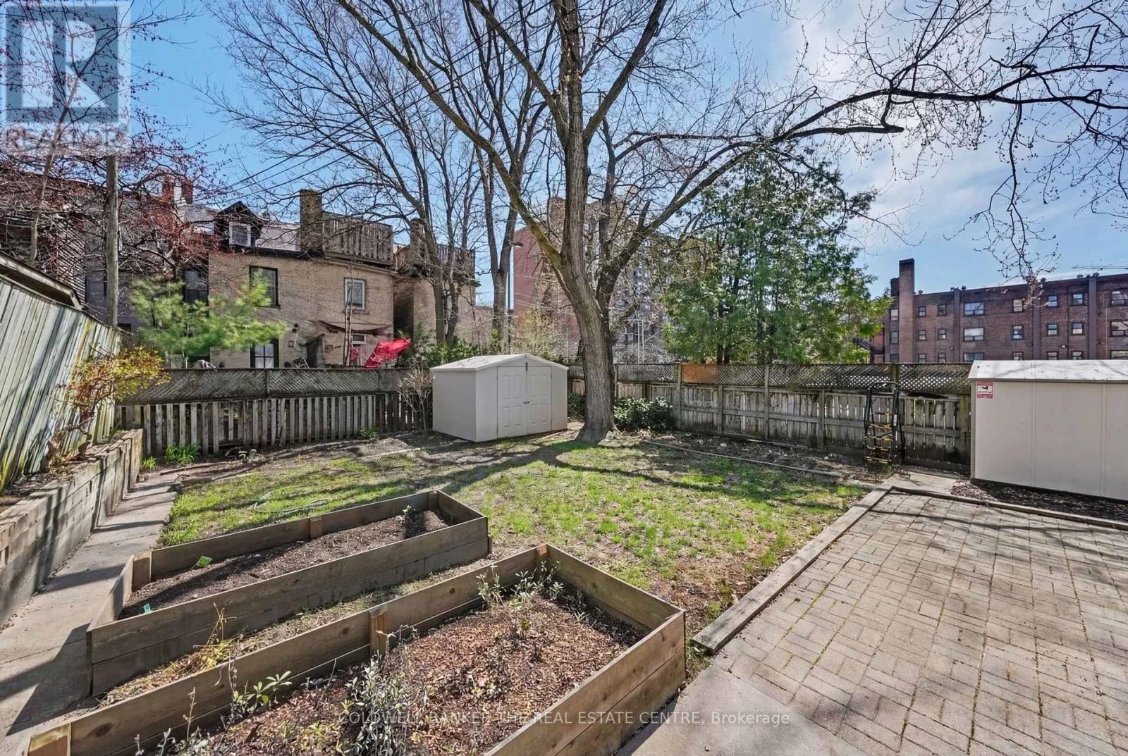 #3+ 413 SHERBOURNE STREET E - 34