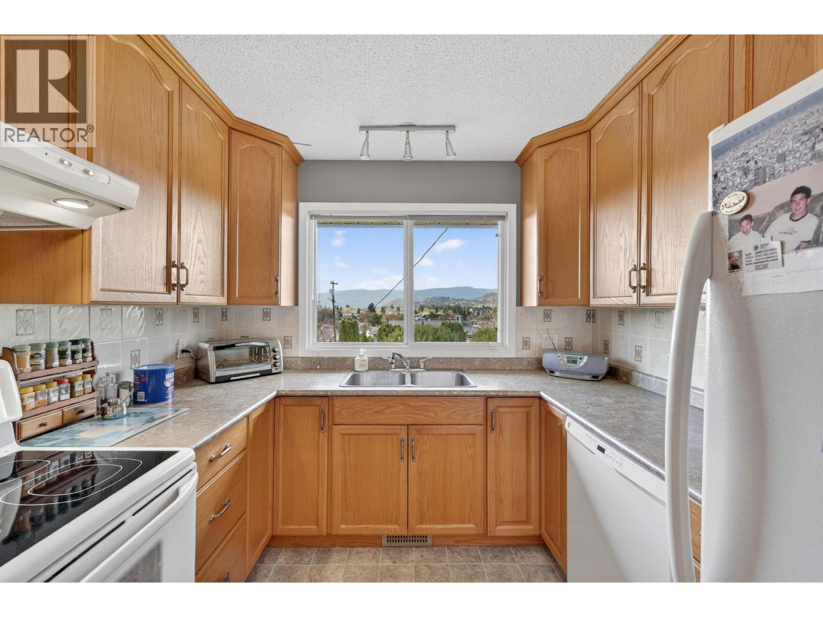  465 Seaford Road, Kelowna