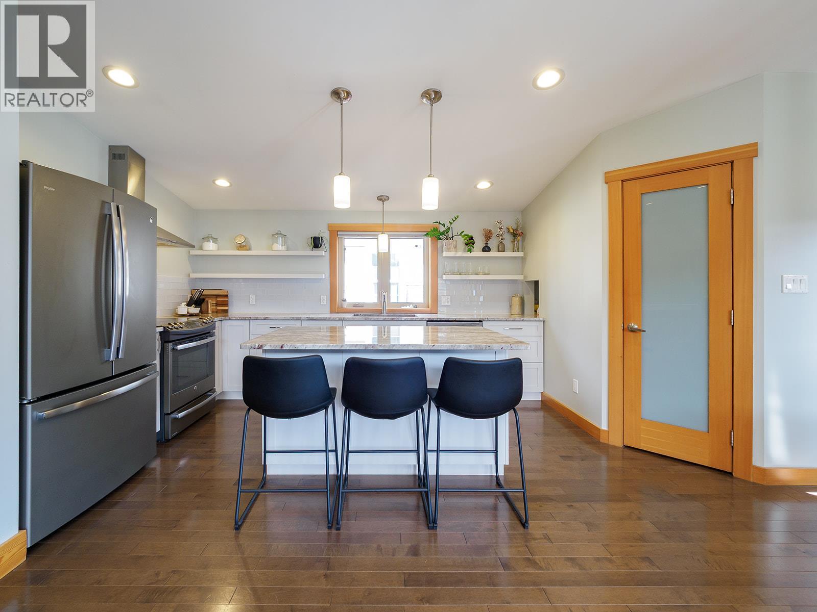 908 12th Street S - 6