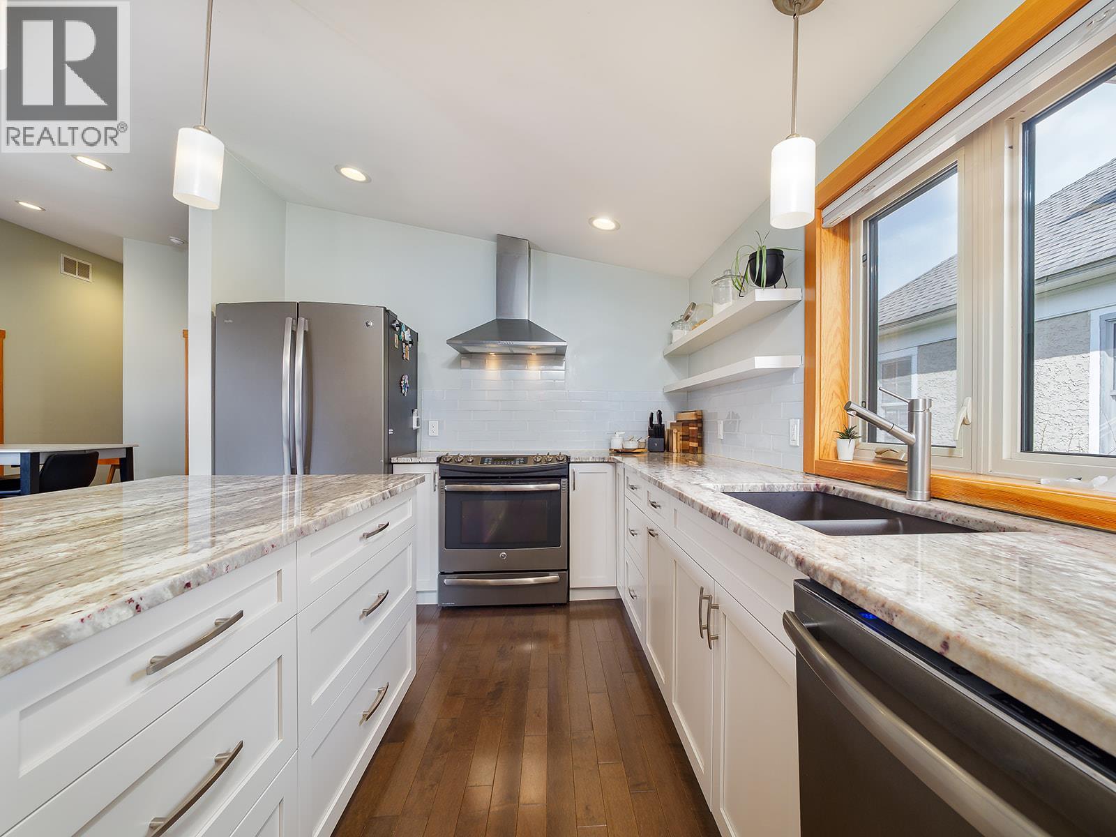 908 12th Street S - 9