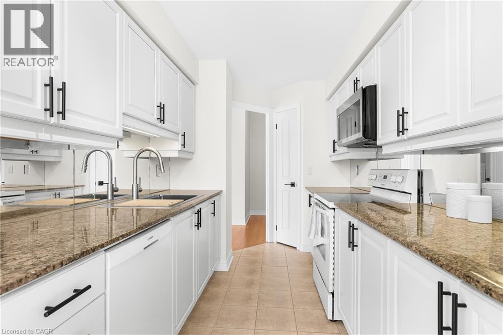 40 OLD MILL Road Unit# 509, Oakville, Ontario, L6J7W2 — Photo 12