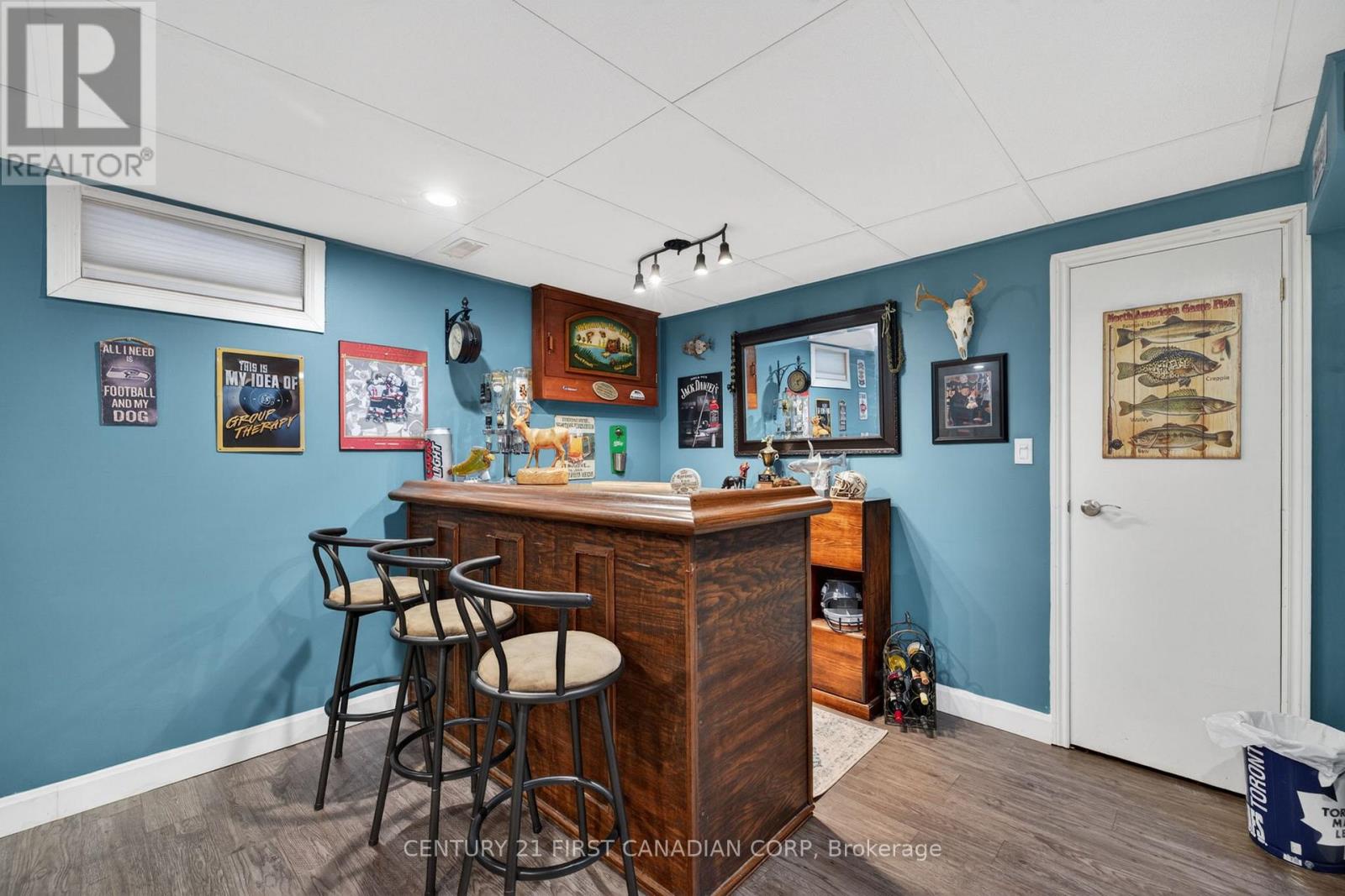 9 BONAPARTE LANE - 24