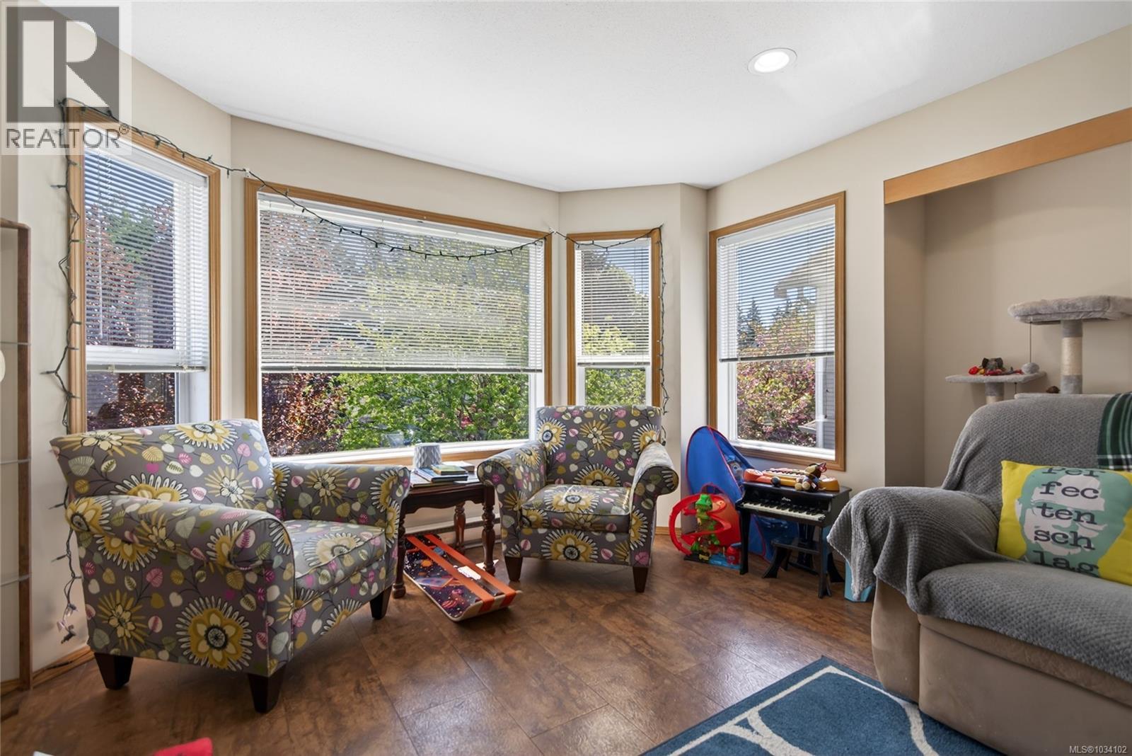 1270 Noel Ave - 14