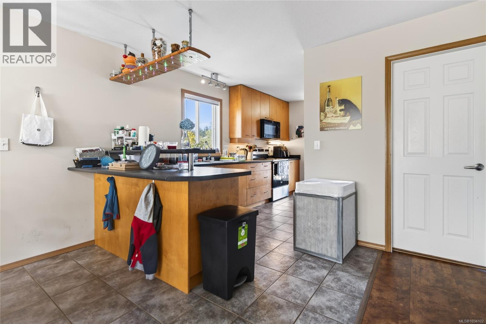 1270 Noel Ave - 16