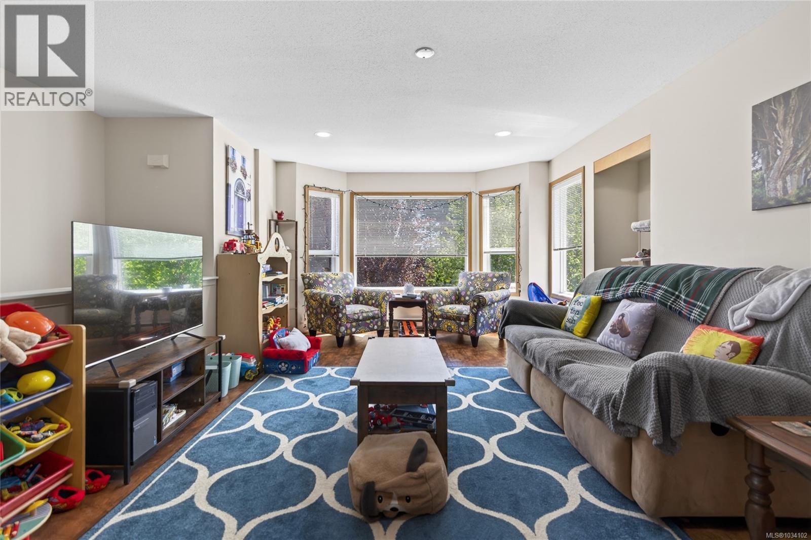 1270 Noel Ave - Image 3