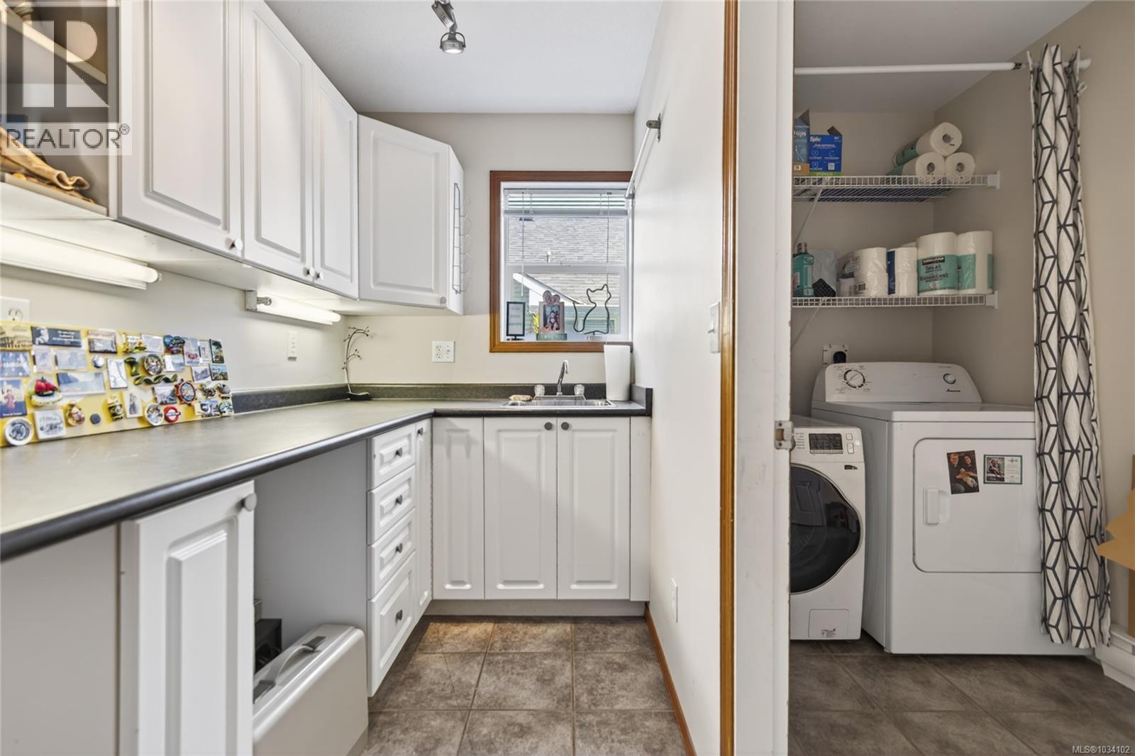 1270 Noel Ave - 32