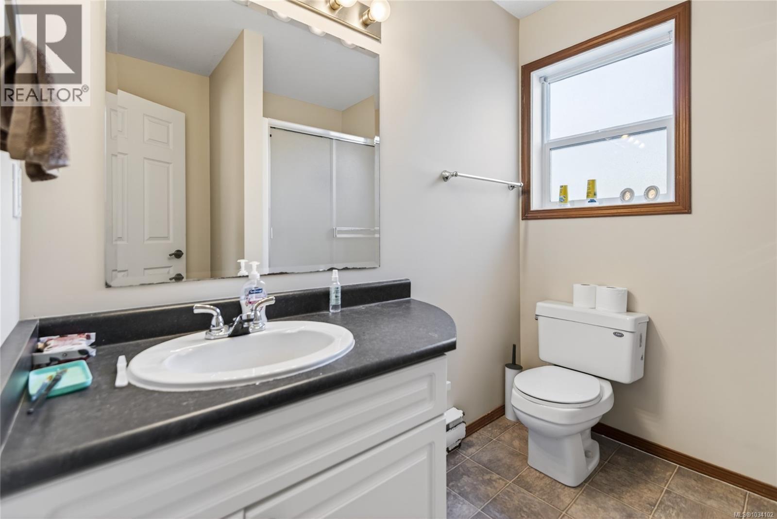1270 Noel Ave - 38