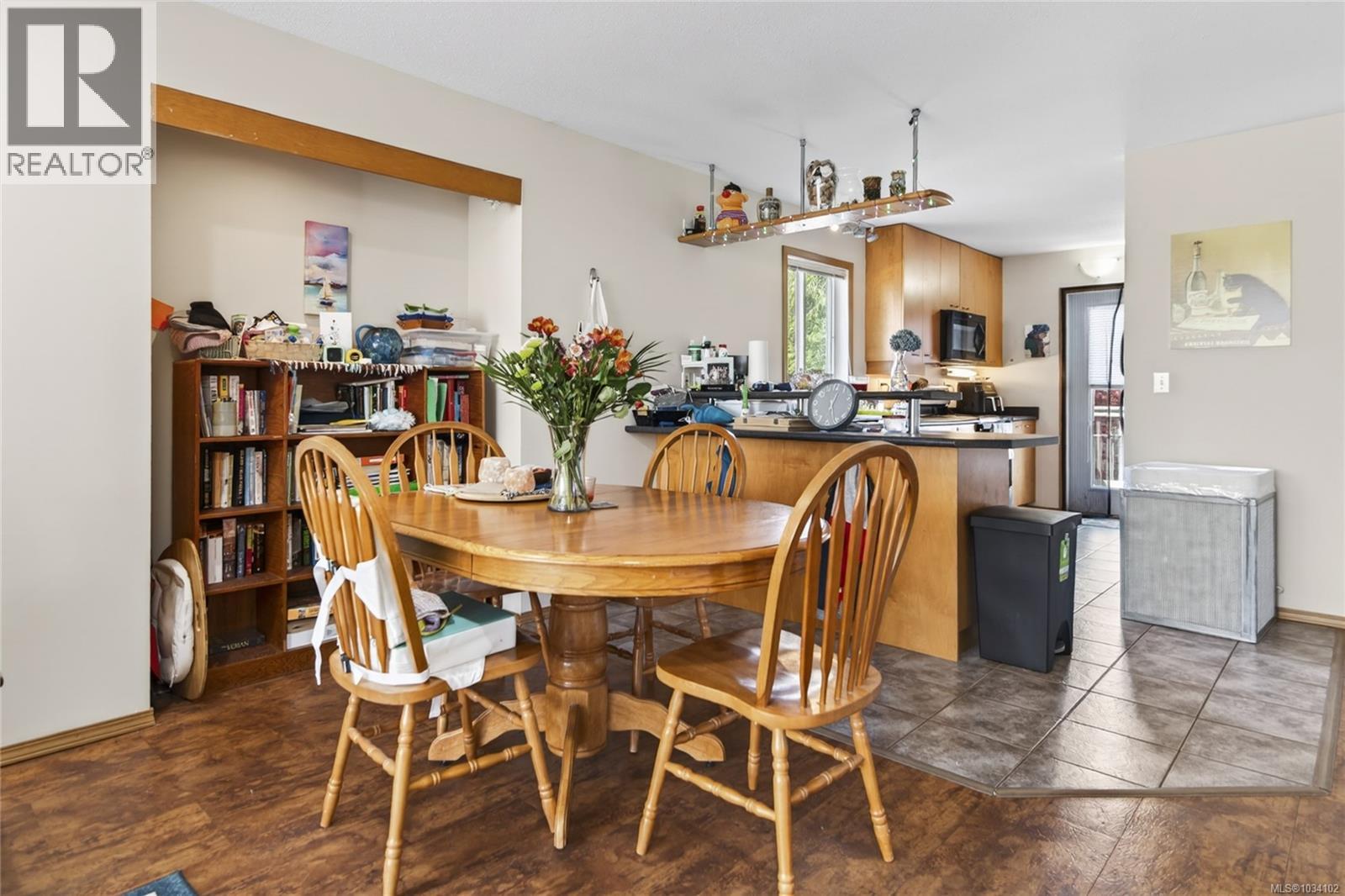 1270 Noel Ave - 4