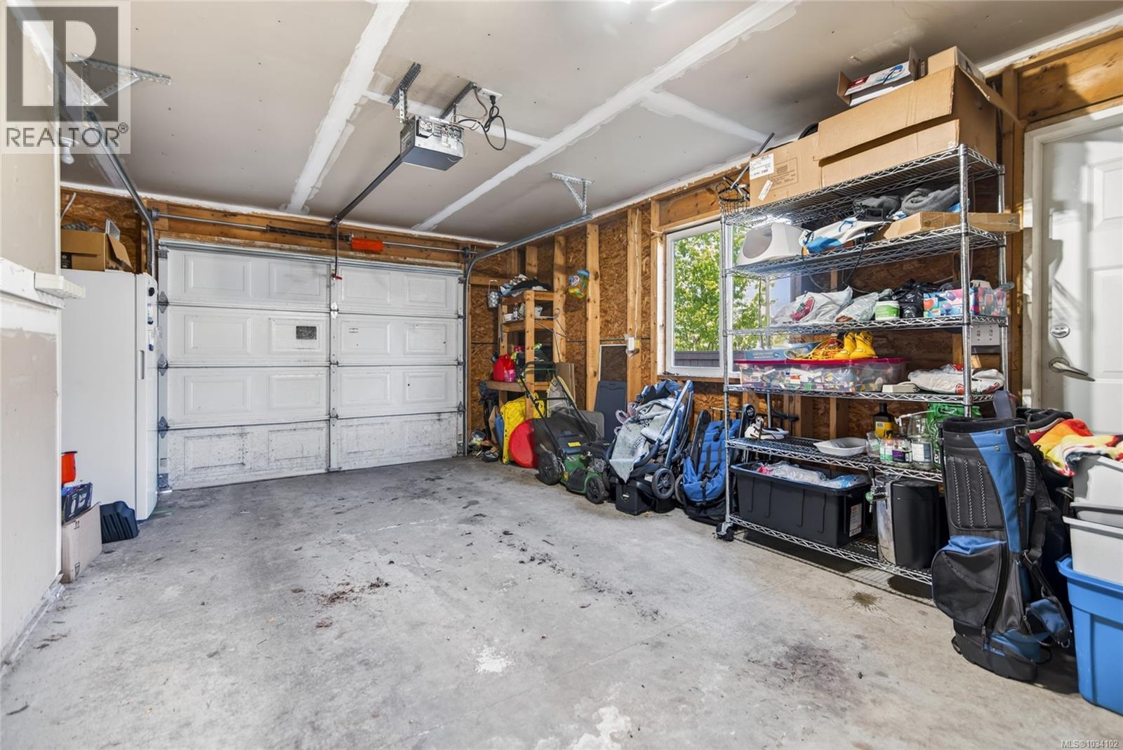 1270 Noel Ave - 40