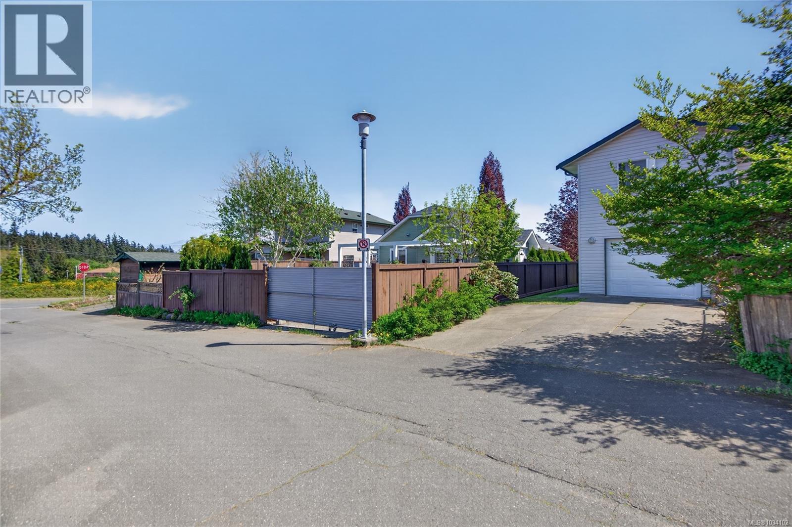 1270 Noel Ave - 43