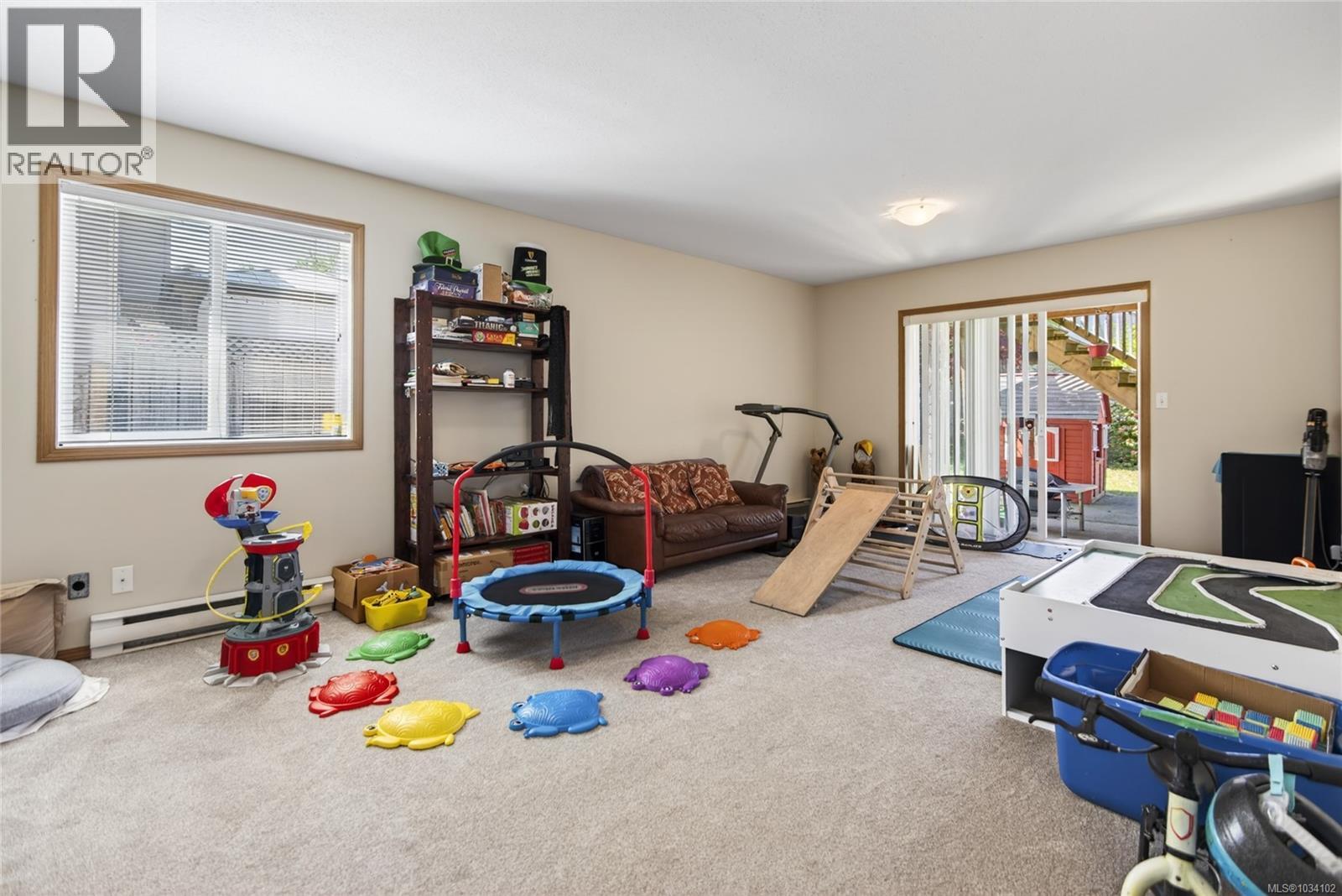1270 Noel Ave - 6
