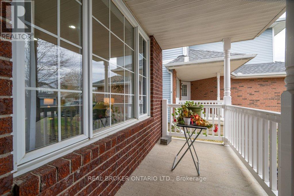 993 SHEENBORO CRESCENT - 2