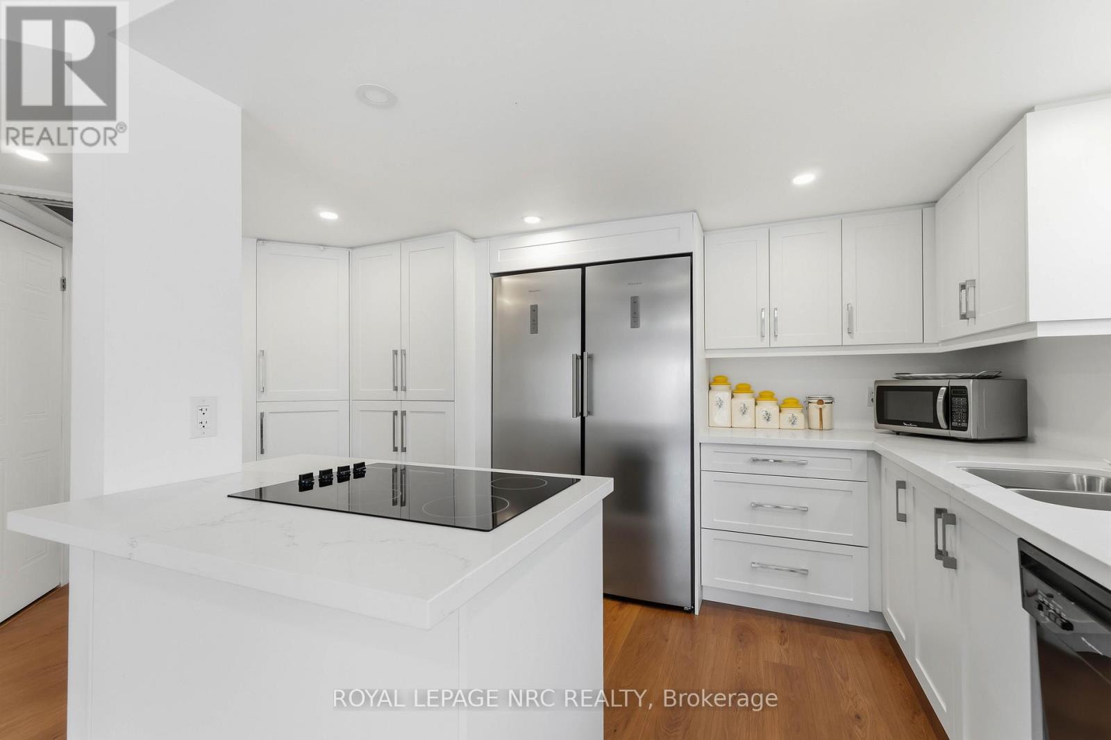 #121 3420 FREDERICK AVENUE - 13