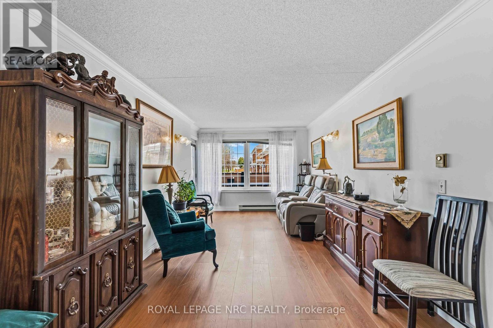 #121 3420 FREDERICK AVENUE - 18