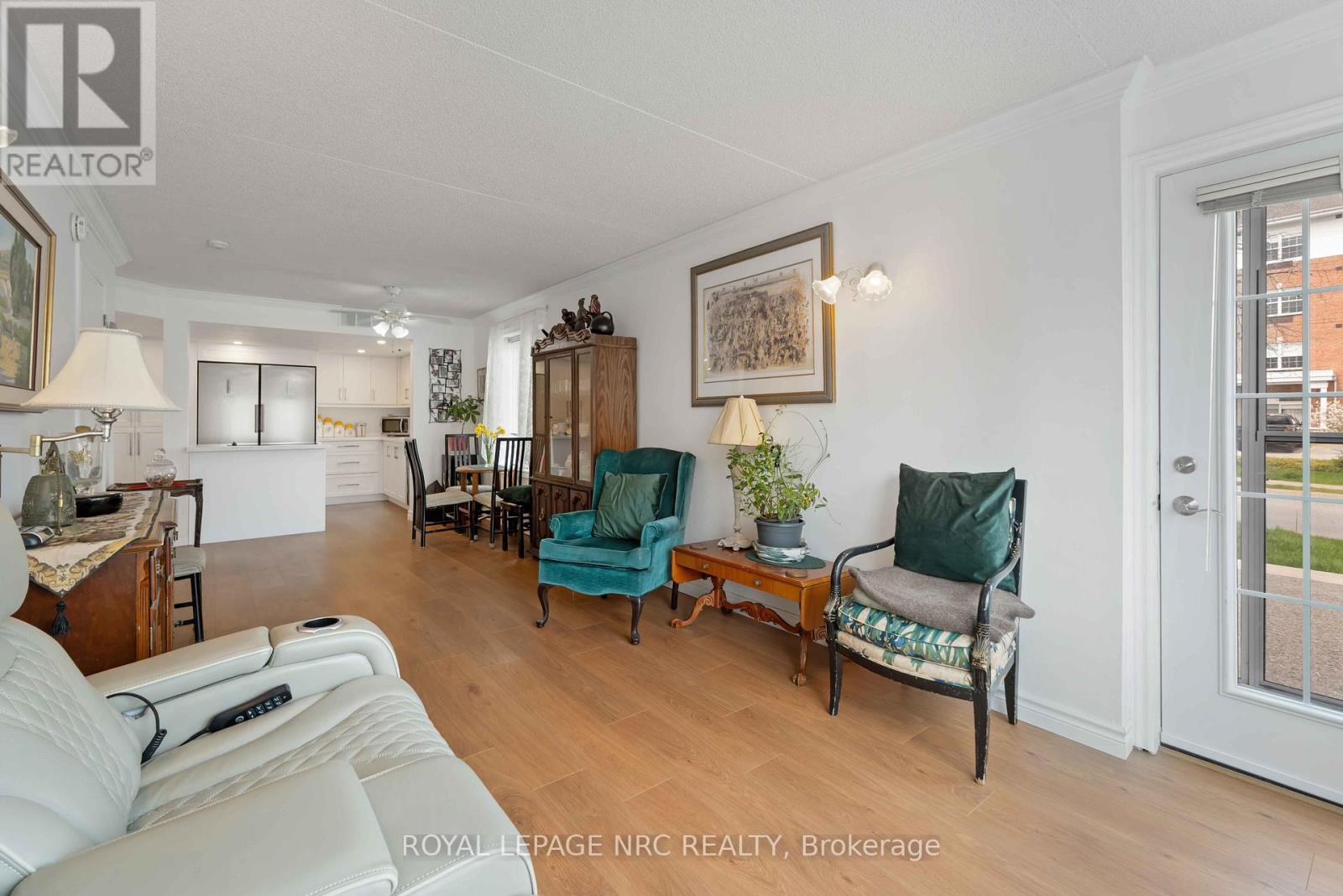 #121 3420 FREDERICK AVENUE - 19