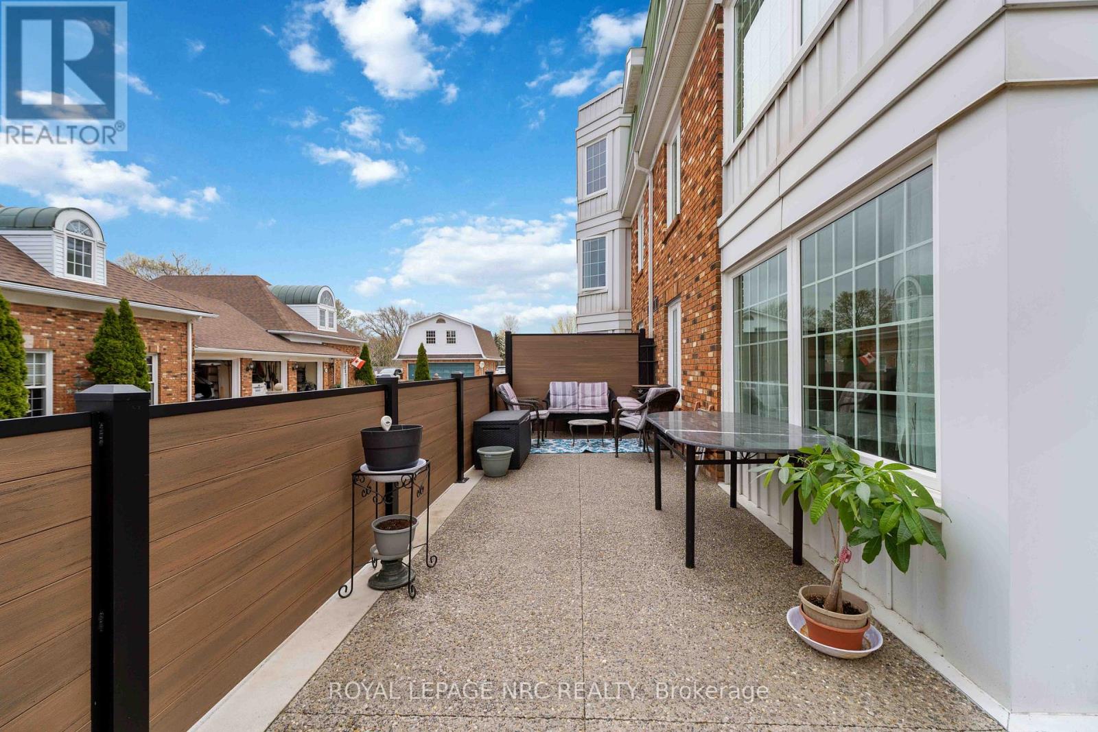 #121 3420 FREDERICK AVENUE - 25