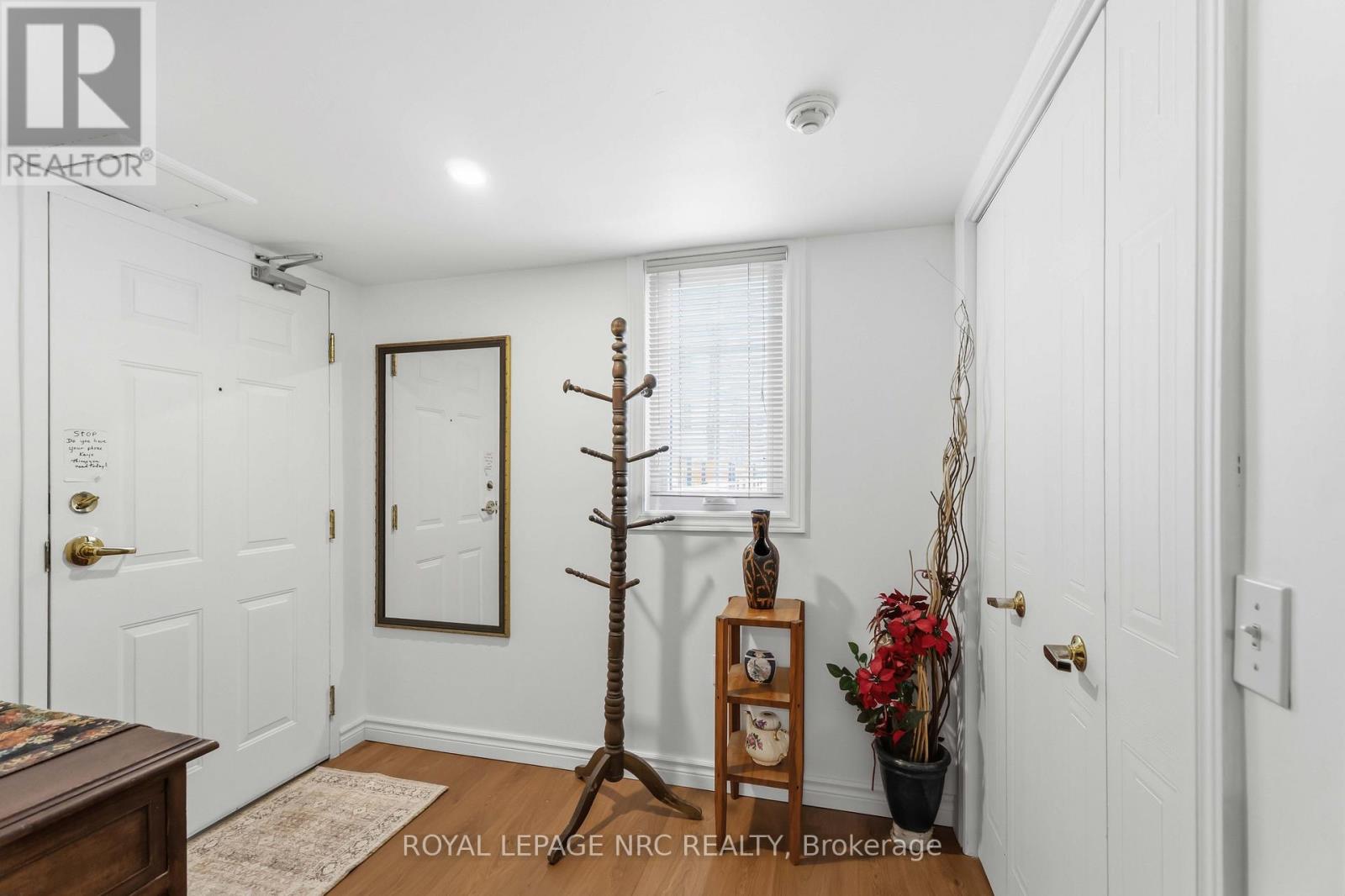 #121 3420 FREDERICK AVENUE - 5