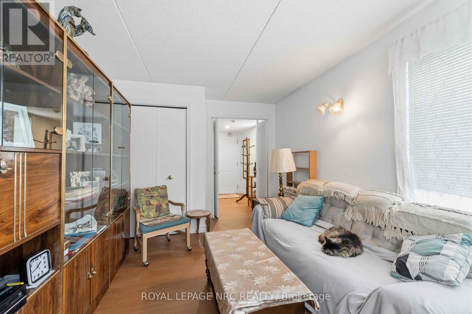 #121 3420 FREDERICK AVENUE - 9