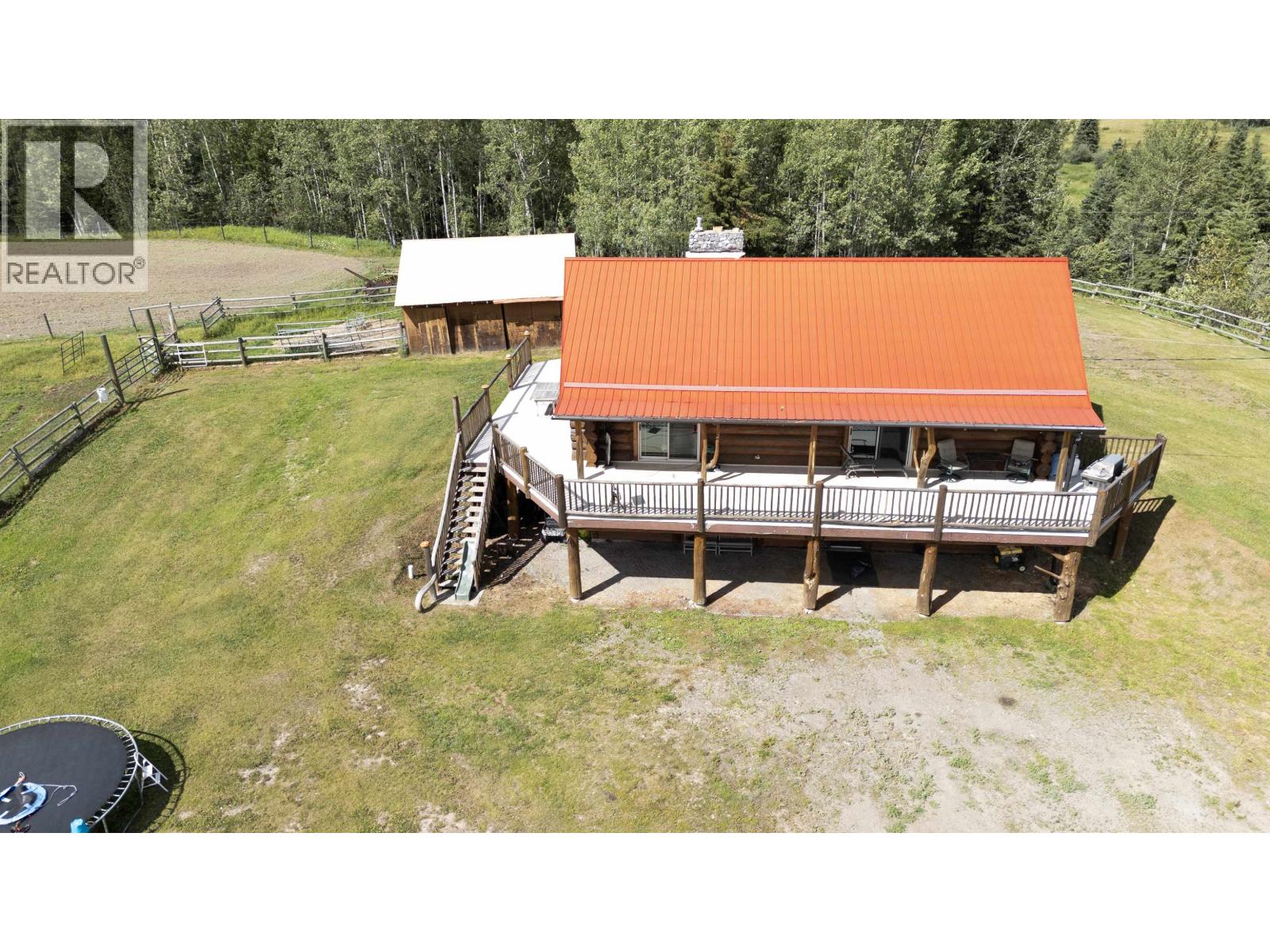 Living room of 11020 SALMON VALLEY ROAD · Prince George, BC