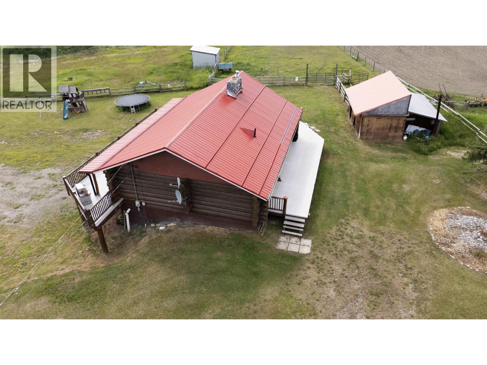 Kitchen of 11020 SALMON VALLEY ROAD · Prince George, BC