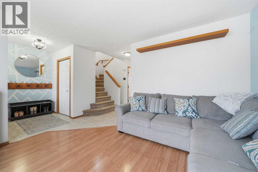 68 Bridleridge Gardens SW - photo 5