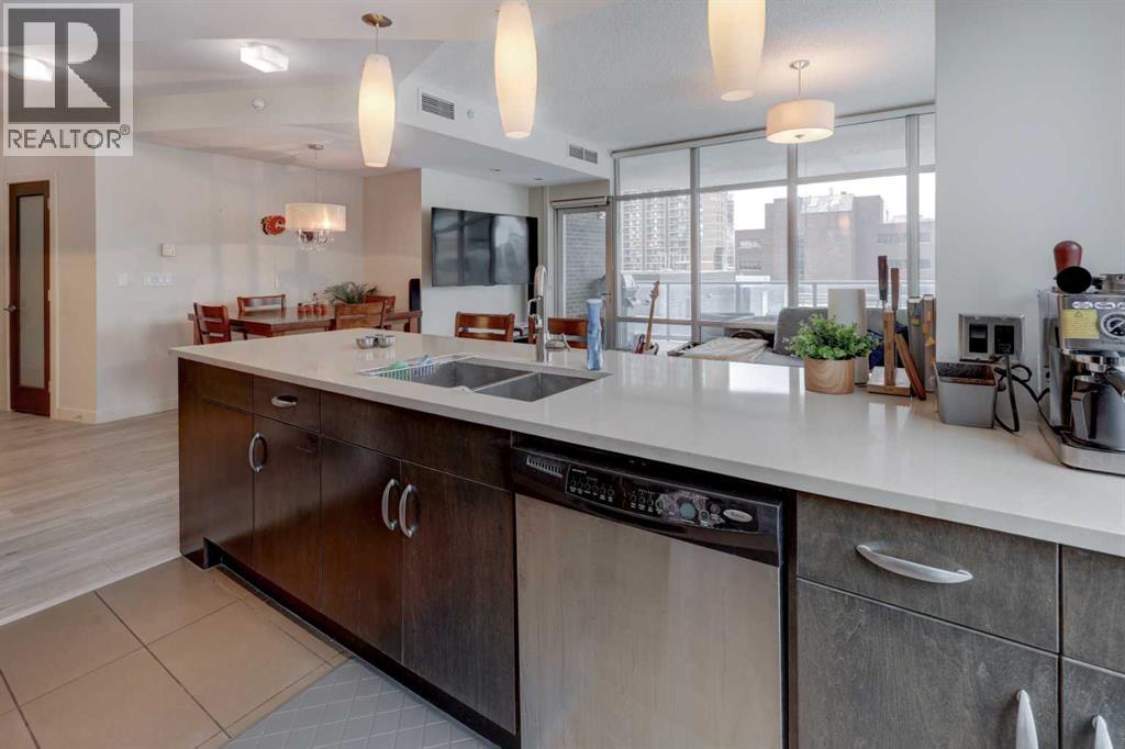 #1002 530 12 Avenue SW - 12