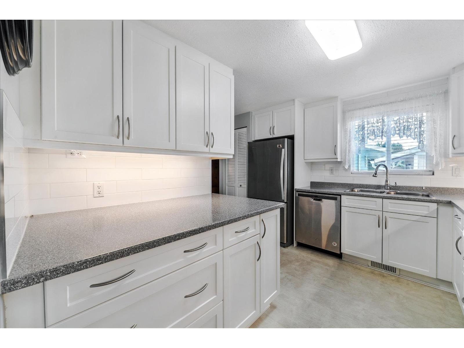 2 Bed, 2 Bath Apartment for Sale in Langley – 240 27111 0 AVENUE, Langley – MLS# R3116892 - Image 18