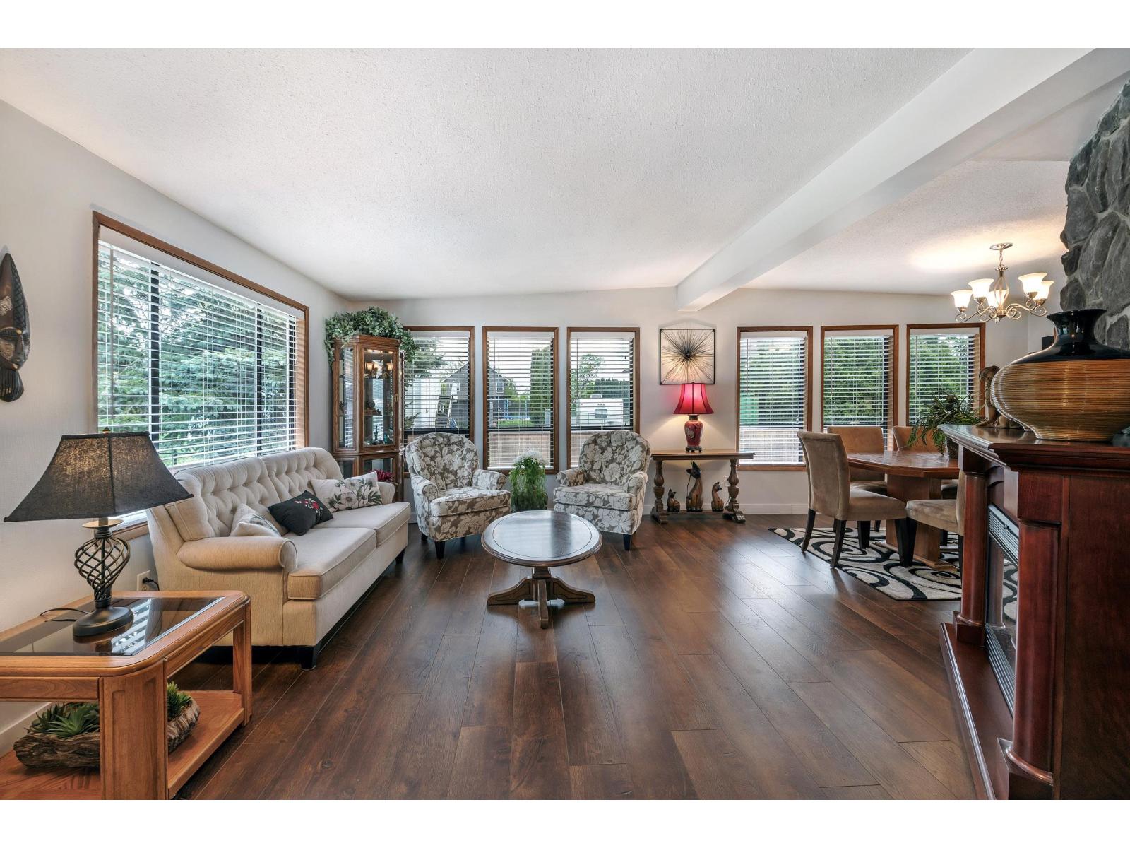 2 Bed, 2 Bath Apartment for Sale in Langley – 240 27111 0 AVENUE, Langley – MLS# R3116892 - Image 5