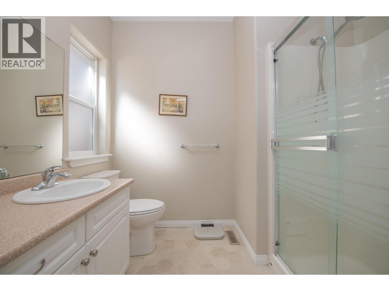 #20 2339 Patterson Avenue - 23