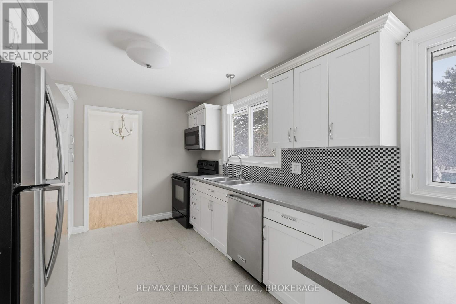 337 AVENUE ROAD - 12