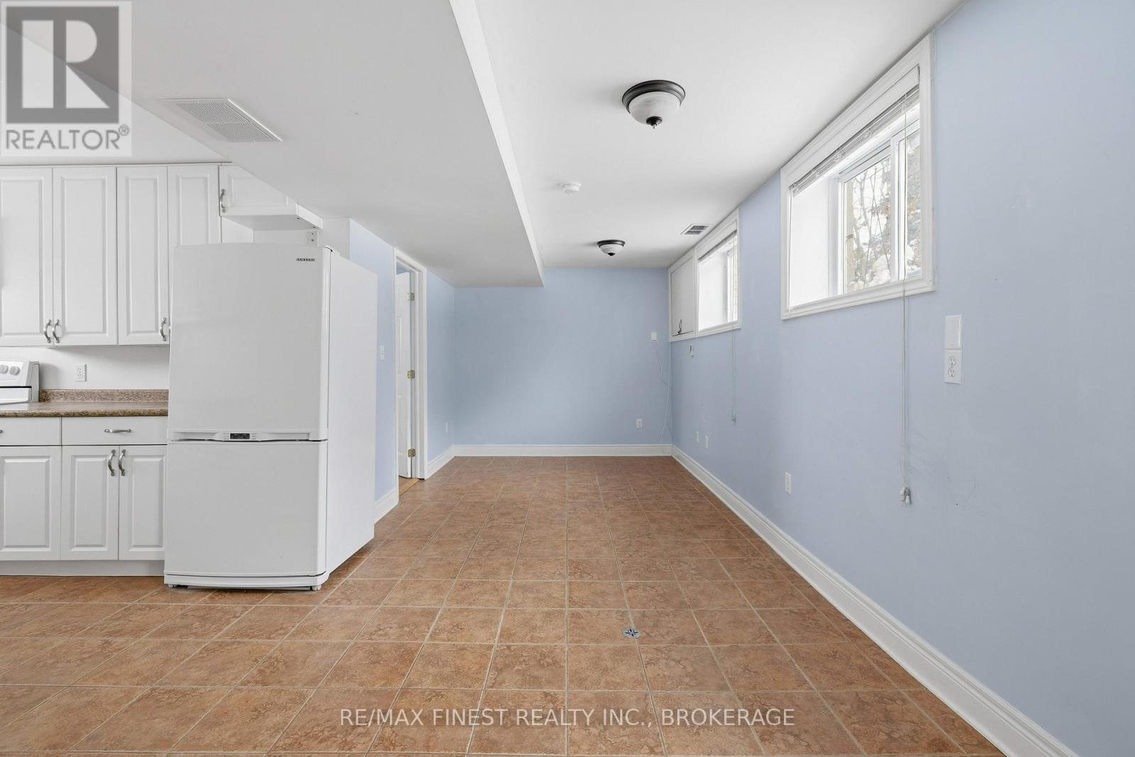 337 AVENUE ROAD - 33