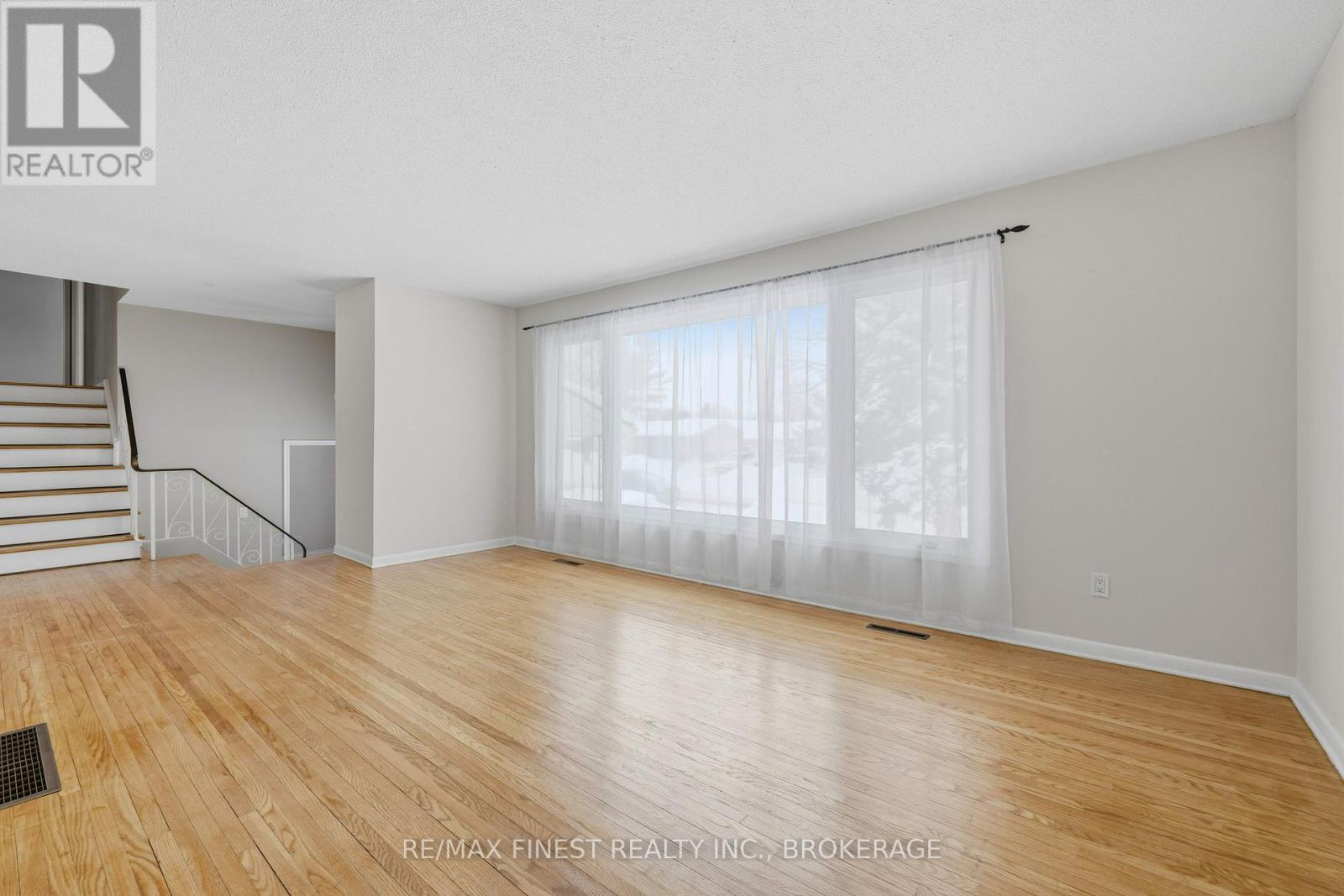 337 AVENUE ROAD - 8