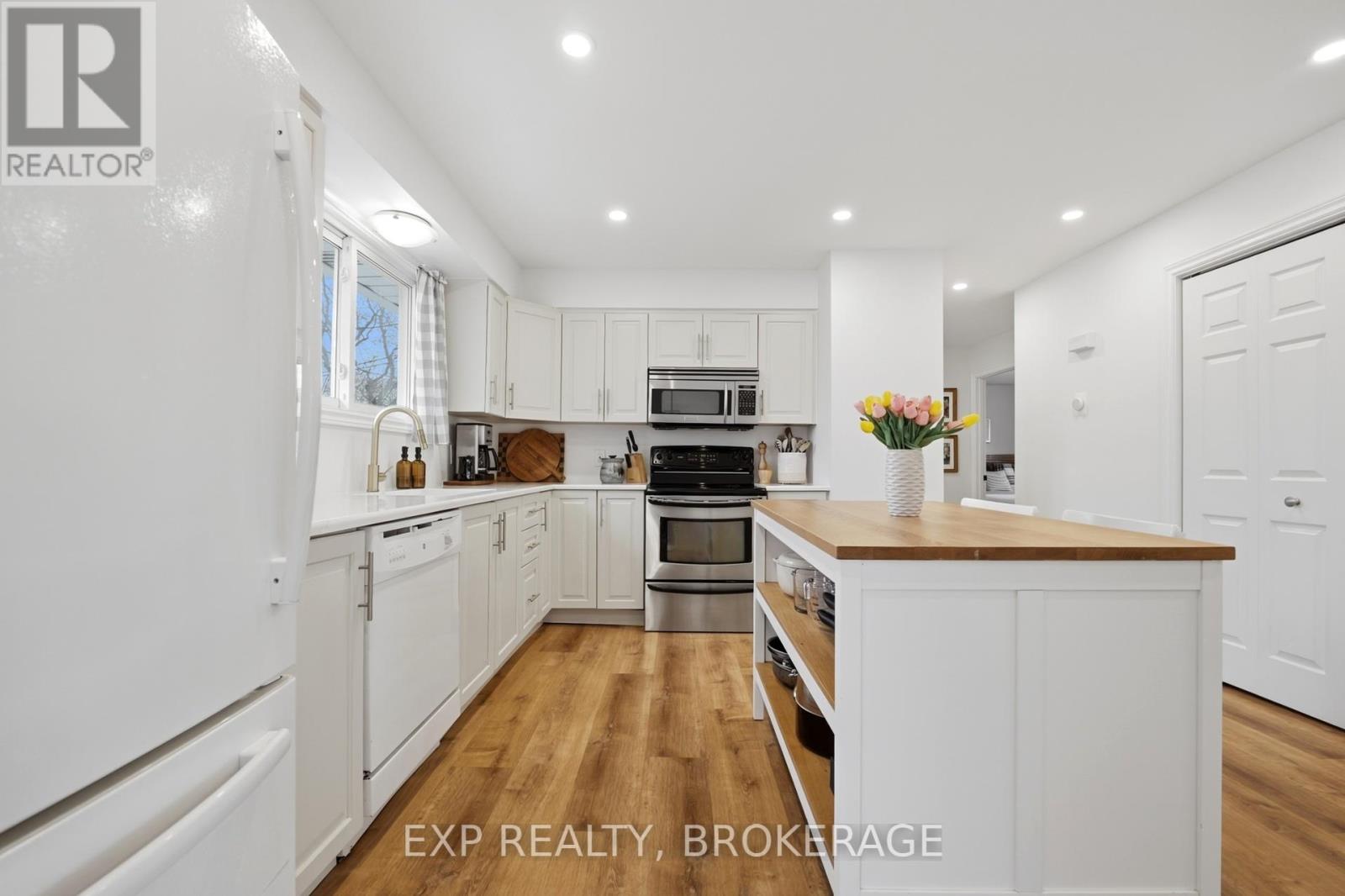 789 AYLMER CRESCENT - 14