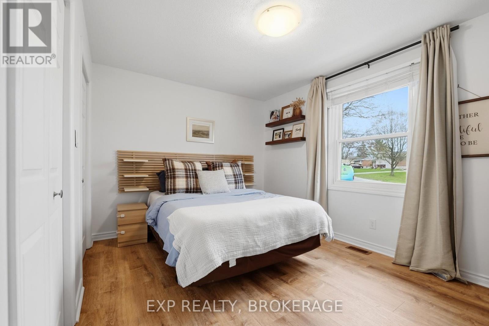 789 AYLMER CRESCENT - 18