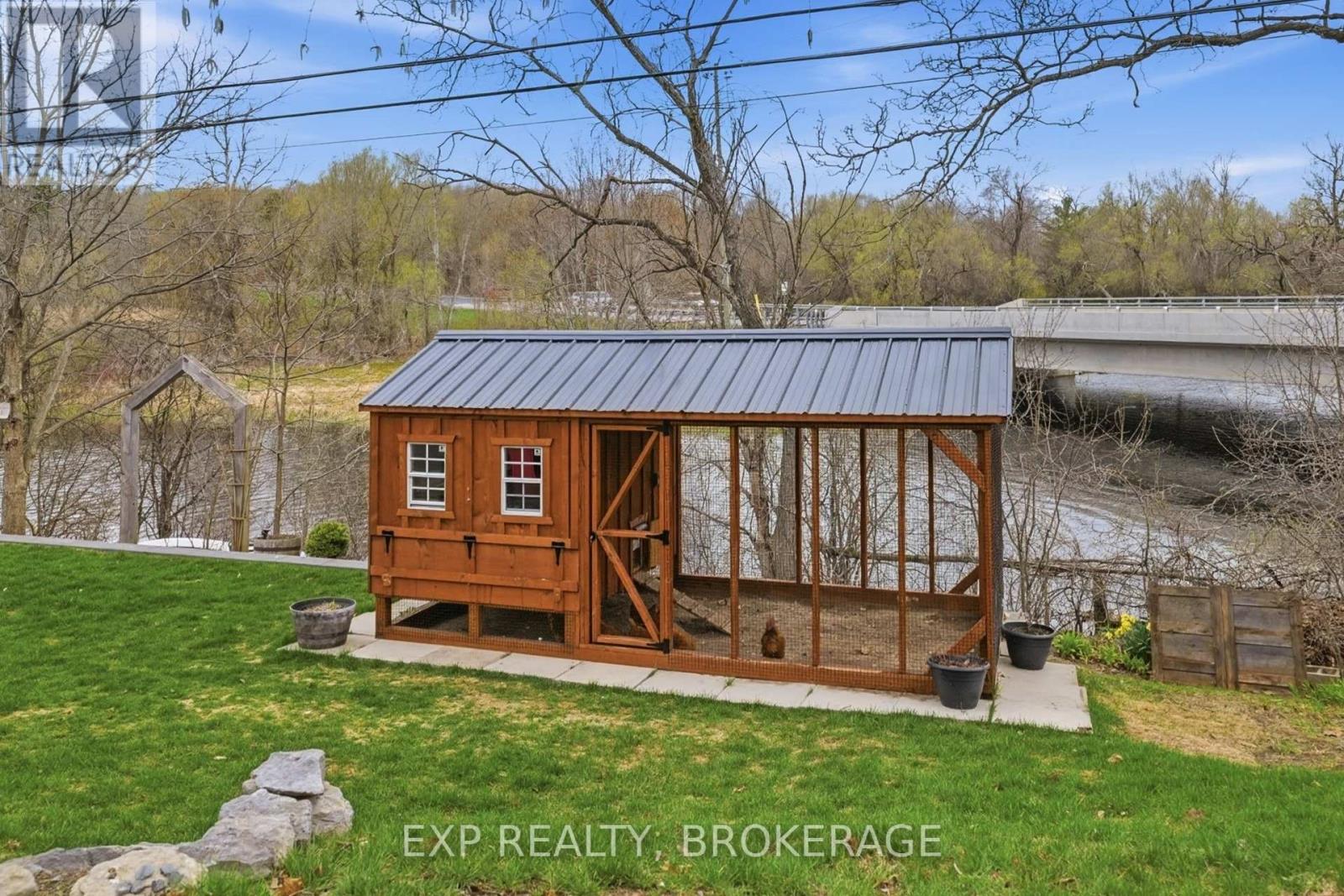 789 AYLMER CRESCENT - 42