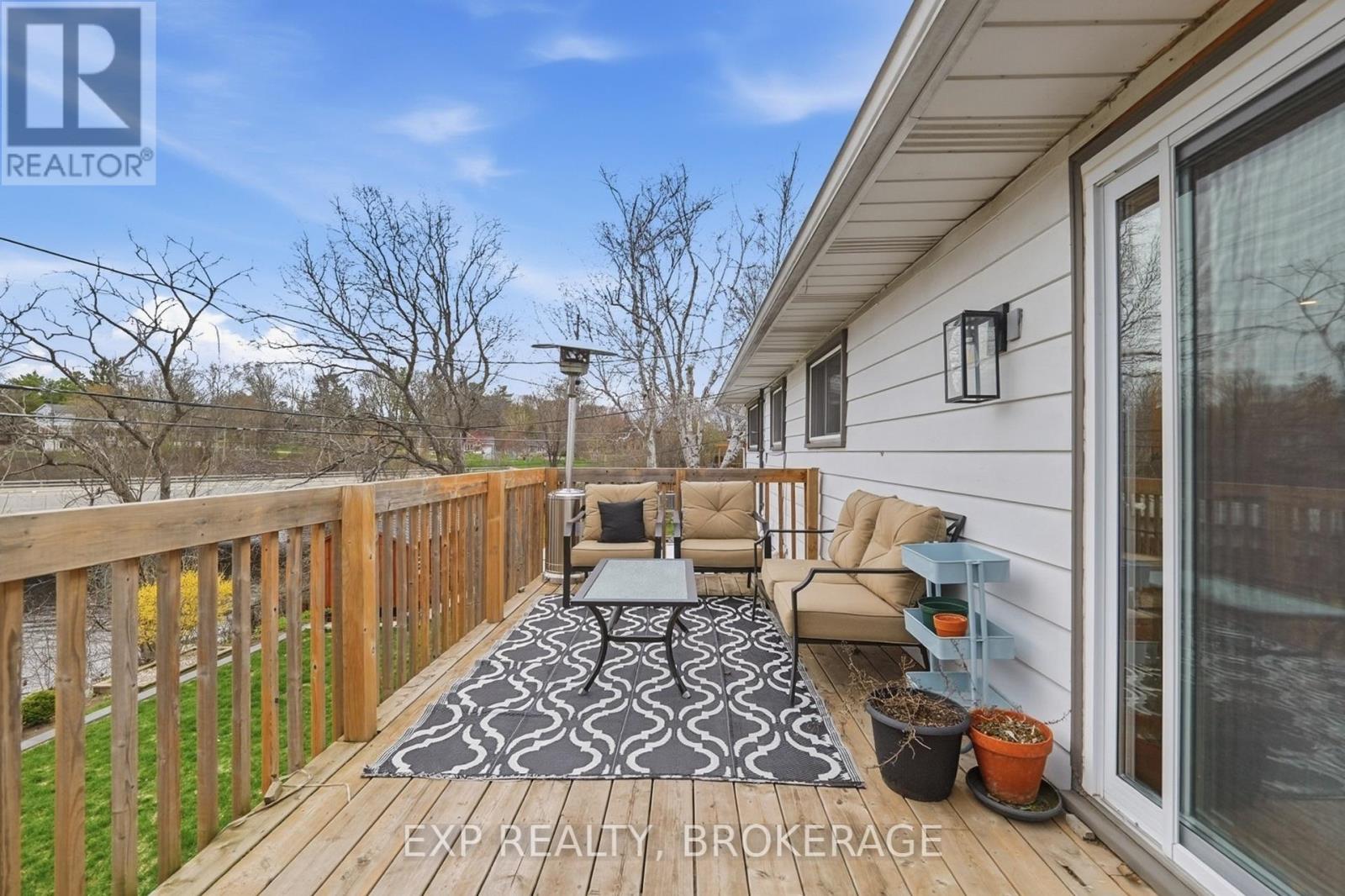 789 AYLMER CRESCENT - 38