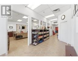 11b - 1100 Gorham Street, Newmarket, ON L3Y8Y8 Photo 14