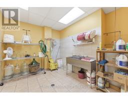 11b - 1100 Gorham Street, Newmarket, ON L3Y8Y8 Photo 26